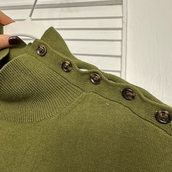 Ann Taylor green turtleneck with button detailing on one shoulder. Size medium. - Picture 6 of 7